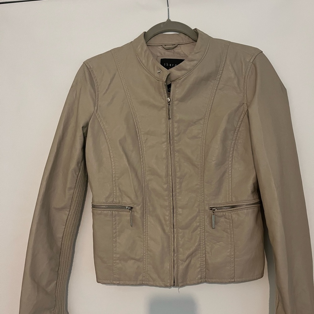 Therapy Jacket Womens Medium Beige Faux Leather Long Sleeve Full Zipper